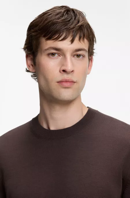 Merino wool sweater in a regular fit