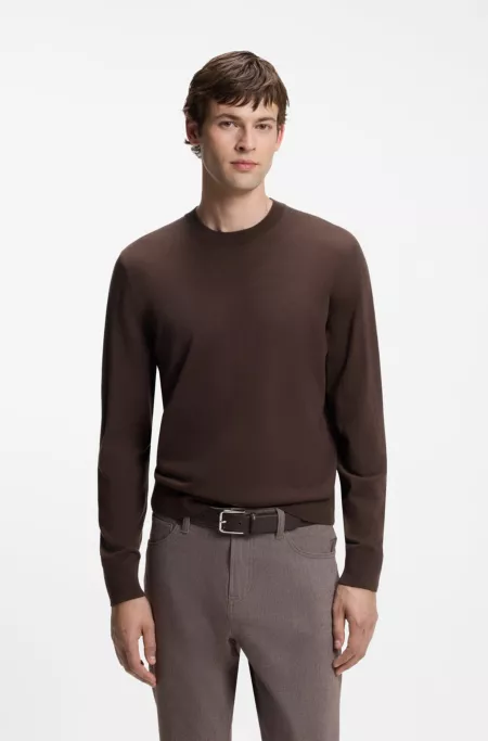 Merino wool sweater in a regular fit