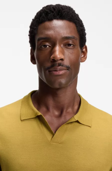 Merino wool knit polo with Johnny collar