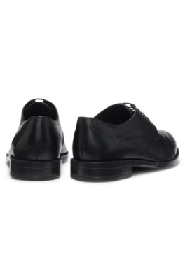Italian-made Derby shoes in leather with cap toe, Black