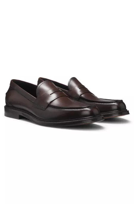 Italian-made loafers in soft leather