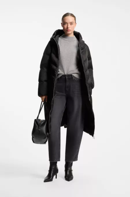 Water-repellent jacket with side zippers