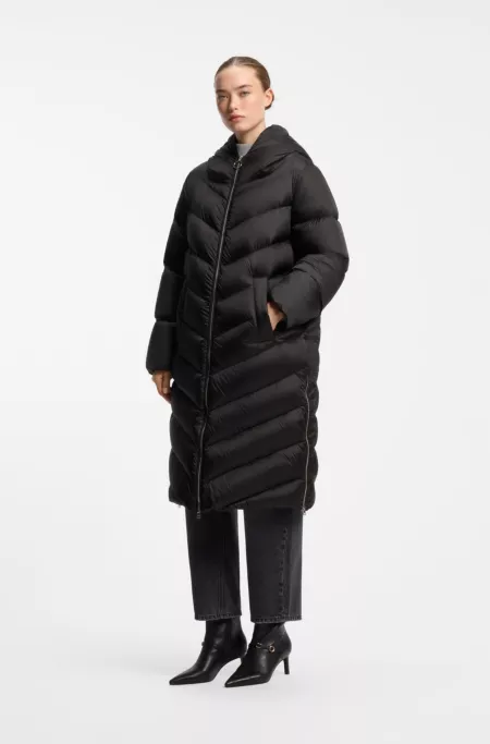Water-repellent jacket with side zippers