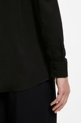 Slim-fit business shirt in soft garment-washed fabric, Black