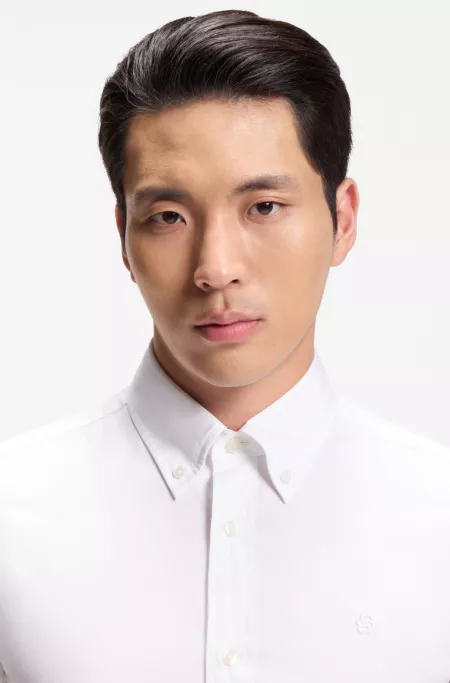 Slim-fit shirt in soft-touch cotton poplin