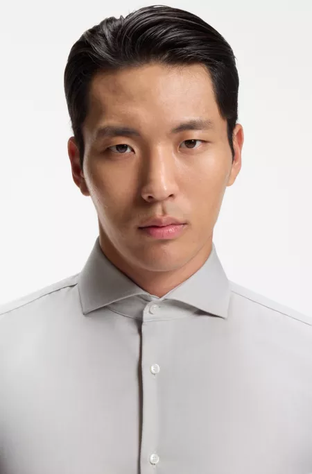 Slim-fit shirt in wrinkle-free cotton twill