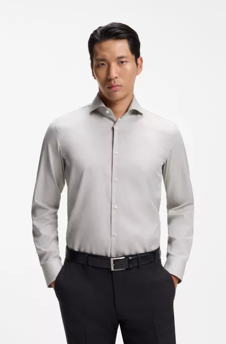 Slim-fit shirt in wrinkle-free cotton twill