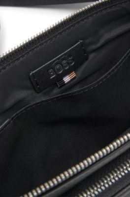 Sac ceinture au profil affin&eacute; avec logo en m&eacute;tal, Noir