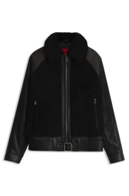 Veste en cuir ceintur&eacute;e avec empi&egrave;cements en peau retourn&eacute;e, Noir