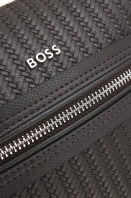 Bolso mensajero con estampado grabado, Marr&oacute;n oscuro