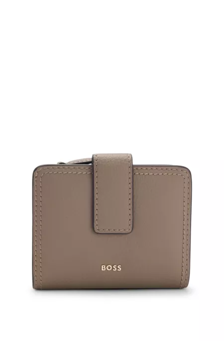 Leather wallet with logo lettering