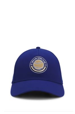 Gorra de cinco paneles con ilustraci&oacute;n de tenis y logo, Celeste