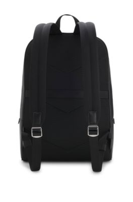 Mochila con ribetes en tono plateado, Negro