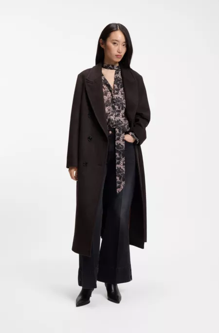 Relaxed-fit coat with double-breasted front
