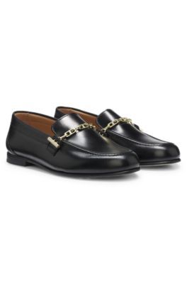 Mocasines de piel con cadena y detalle de logo, Negro