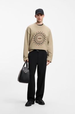 Sudadera relaxed fit con ilustraci&oacute;n bordada en el pecho, Beige