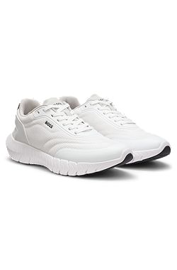 Running sneakers with leather trims