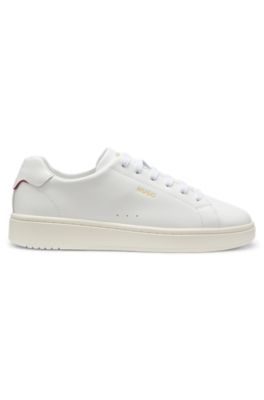 Deportivas de piel de napa con logo en tono dorado, Blanco