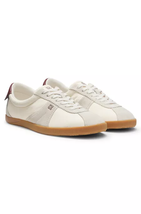 Low-top sneakers with suede trims