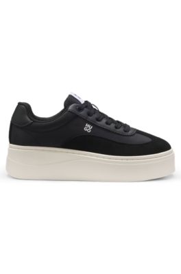 Deportivas con plataforma con ribetes de ante y plantilla c&oacute;moda, Negro