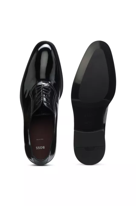 Italian-made Oxford shoes in patent faux leather