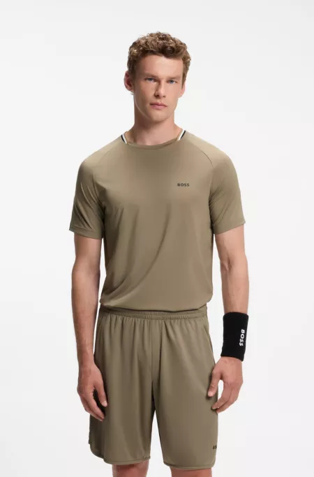 Active slim-fit T-shirt with signature-stripe collar