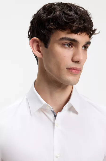 Slim-fit shirt in easy-iron cotton poplin