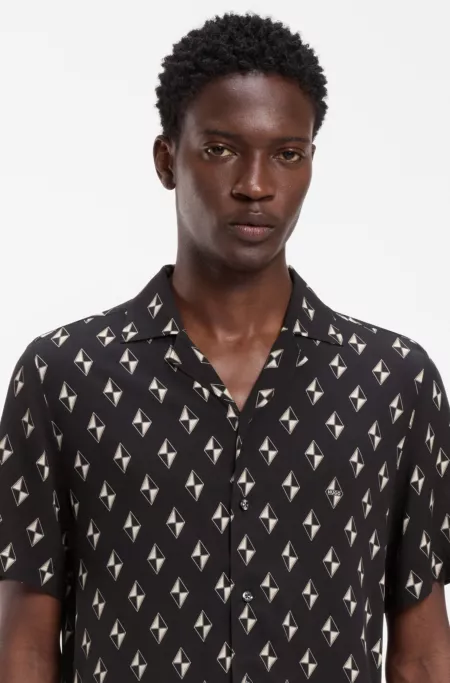 Diamond-print shirt in a relaxed fit