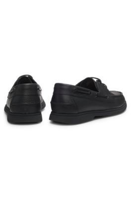 Boat shoes in tumbled leather, Black