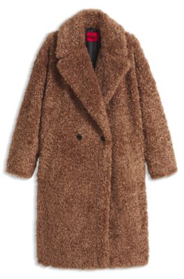 Abrigo oversize fit en tejido de peluche con cierre cruzado, Marr&oacute;n