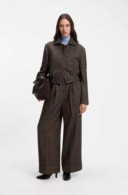 Wide-leg herringbone pants in a wool blend