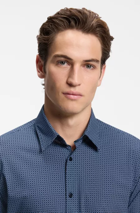 Slim-fit shirt in printed performance-stretch jersey