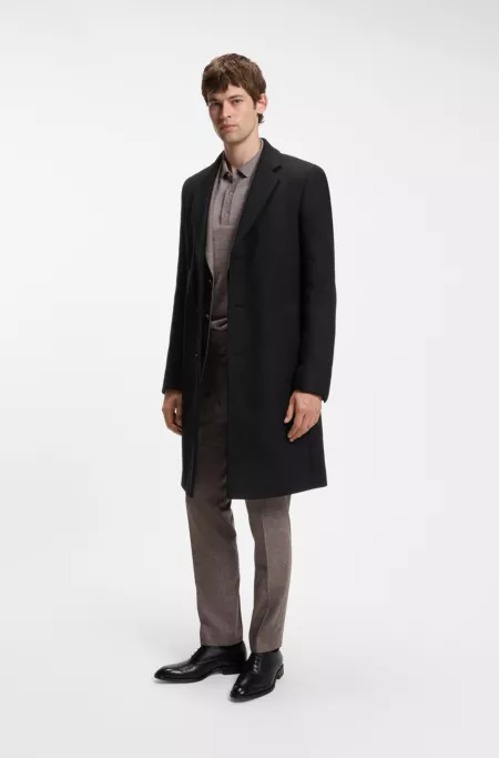 Slim-fit coat in a wool blend