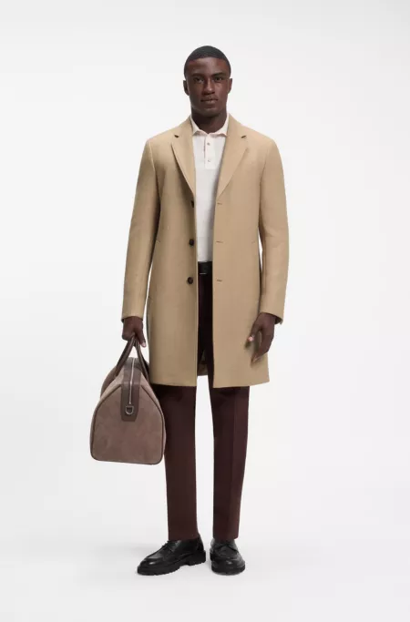 Slim-fit coat in a wool blend
