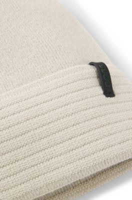 Knit beanie in temperature-regulating stretch fabric, Light Beige