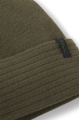 Knit beanie in temperature-regulating stretch fabric, Light Green