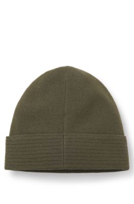 Knit beanie in temperature-regulating stretch fabric, Light Green