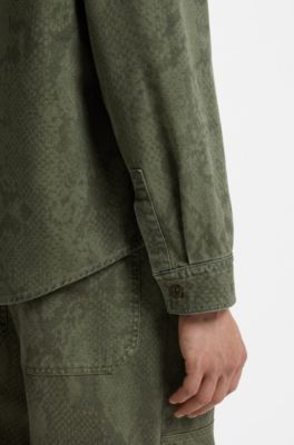Oversized-fit shirt in snake-print cotton canvas, Light Green
