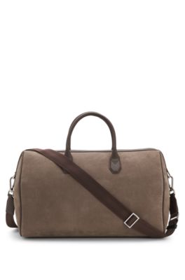 Bolsa de viaje de ante reciclado con letras del logo met&aacute;licas, Marr&oacute;n claro
