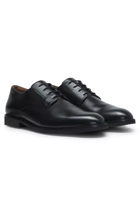 Derby shoes in smooth leather with embossed logo