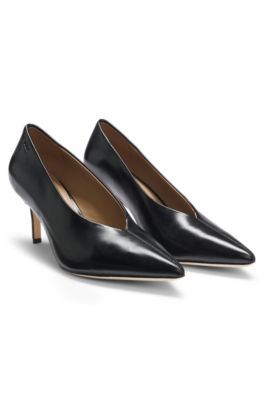 Heeled leather pumps with pointed toe, Black