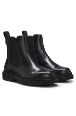 Leather Chelsea boots with gold-tone Double B monogram, Black