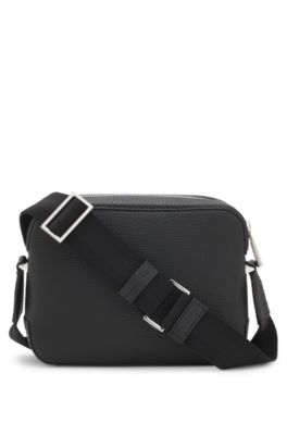 Sac &agrave; bandouli&egrave;re en cuir grain&eacute; avec logo, Noir