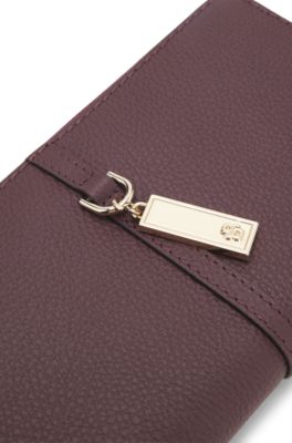 Zip-around wallet in grained leather with Double B charm, Light Purple