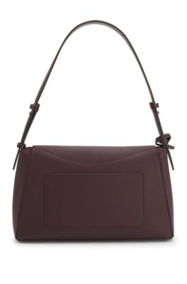 Shoulder bag in grained leather with logo plaque, Light Purple