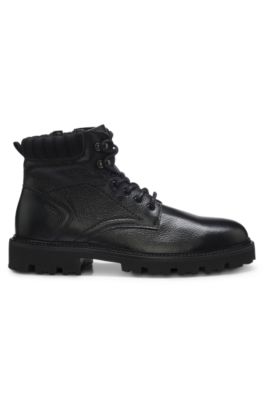 Bottines &agrave; lacets en cuir avec bracelet matelass&eacute;, Noir