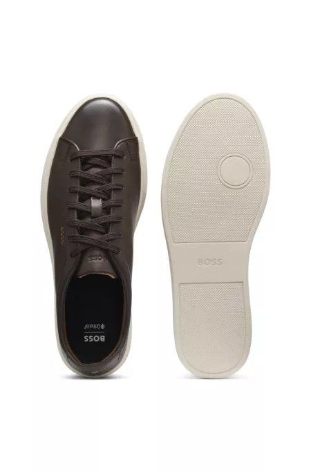 Cupsole sneakers in smooth leather with gold-tone logo