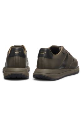 Porsche x BOSS baskets en cuir avec d&eacute;tails perfor&eacute;s, Marron fonc&eacute;