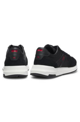 Deportivas con ribetes de ante y detalles de logo, Negro