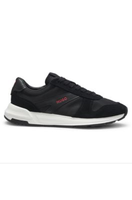Deportivas con ribetes de ante y detalles de logo, Negro